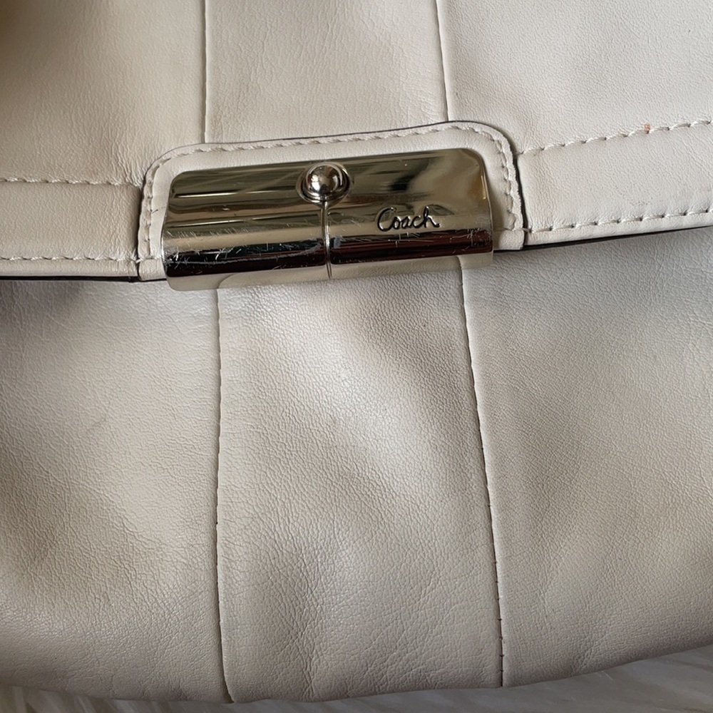 Off White Coach Crossbody with Silver Hardwear - Picture 8 of 10
